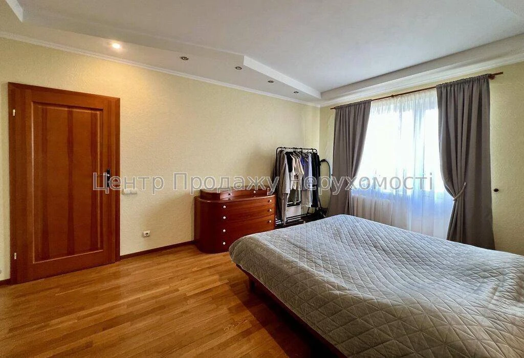 Продаж 2-кімн. квартири, 16/17 поверх, 77 м², Київ – чудове