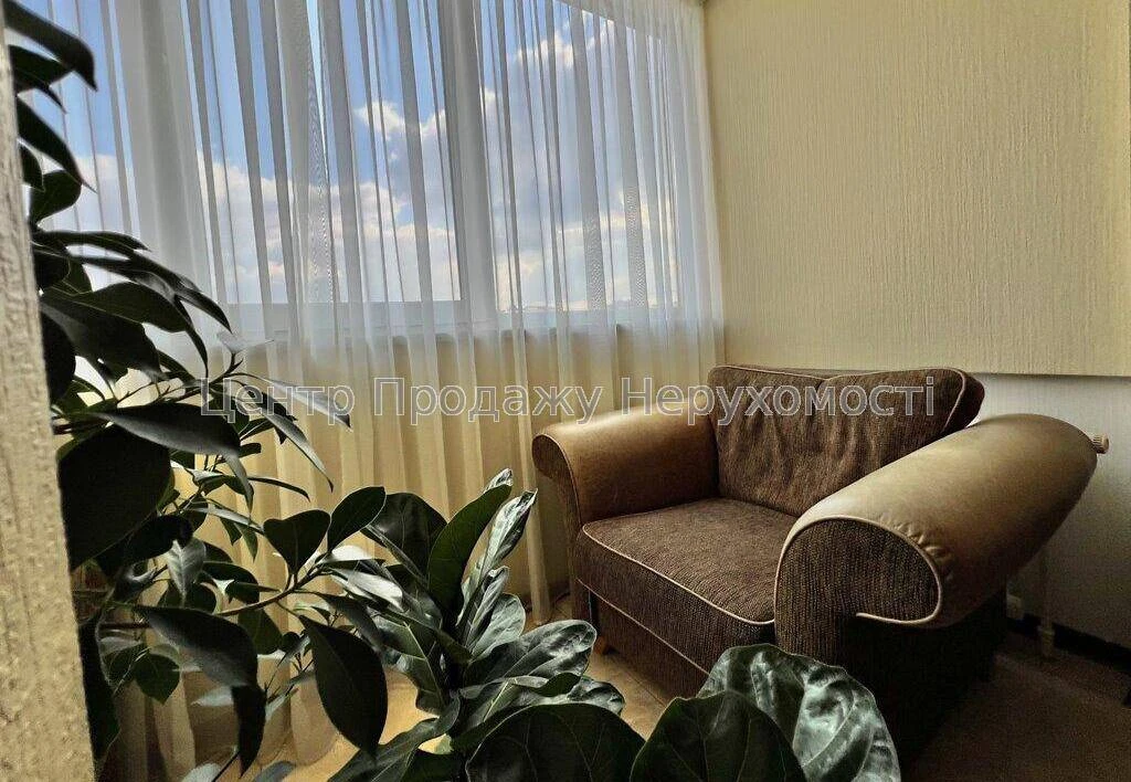 Продаж 2-кімн. квартири, 16/17 поверх, 77 м², Київ – чудове