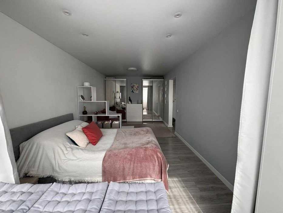 For sale 1-room apartment in the Topol district