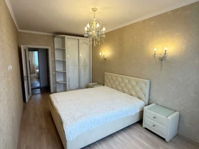 Квартира. Київ, Авіаконструктора Ігоря Сікорського вул. (Тан