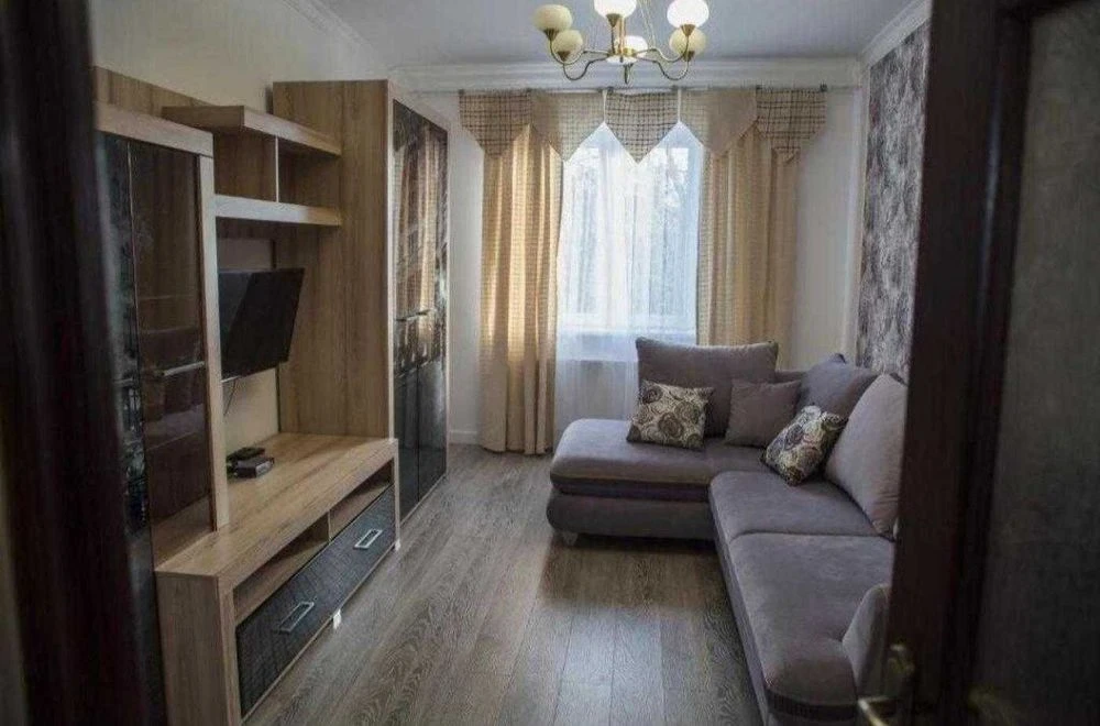 Продається 3-х кімнатна квартира, вулиця Городоцька (Скісна)