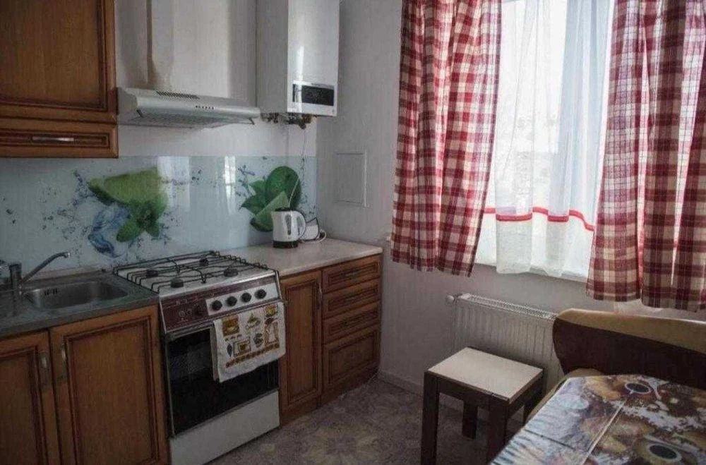Продається 3-х кімнатна квартира, вулиця Городоцька (Скісна)