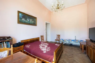 Продаж, 2 кімнатна квартира, вул. Єфремова