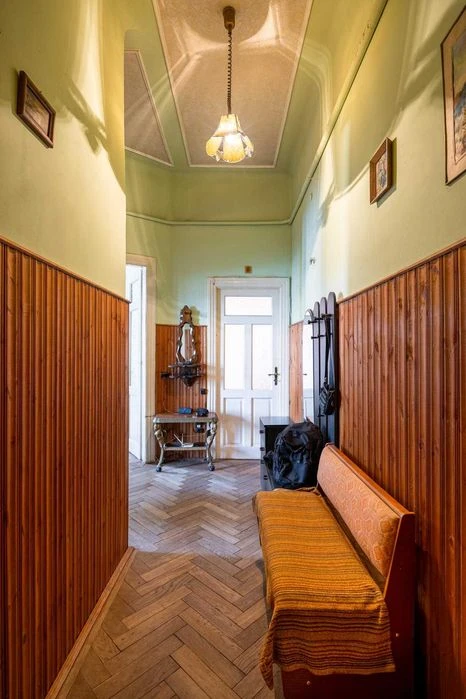 Продаж, 2 кімнатна квартира, вул. Єфремова