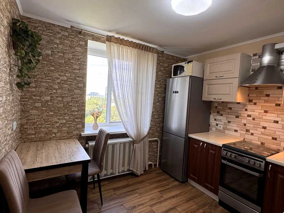 Квартира. Дніпро, Шодуарівська вул. (Людмили Сталь)