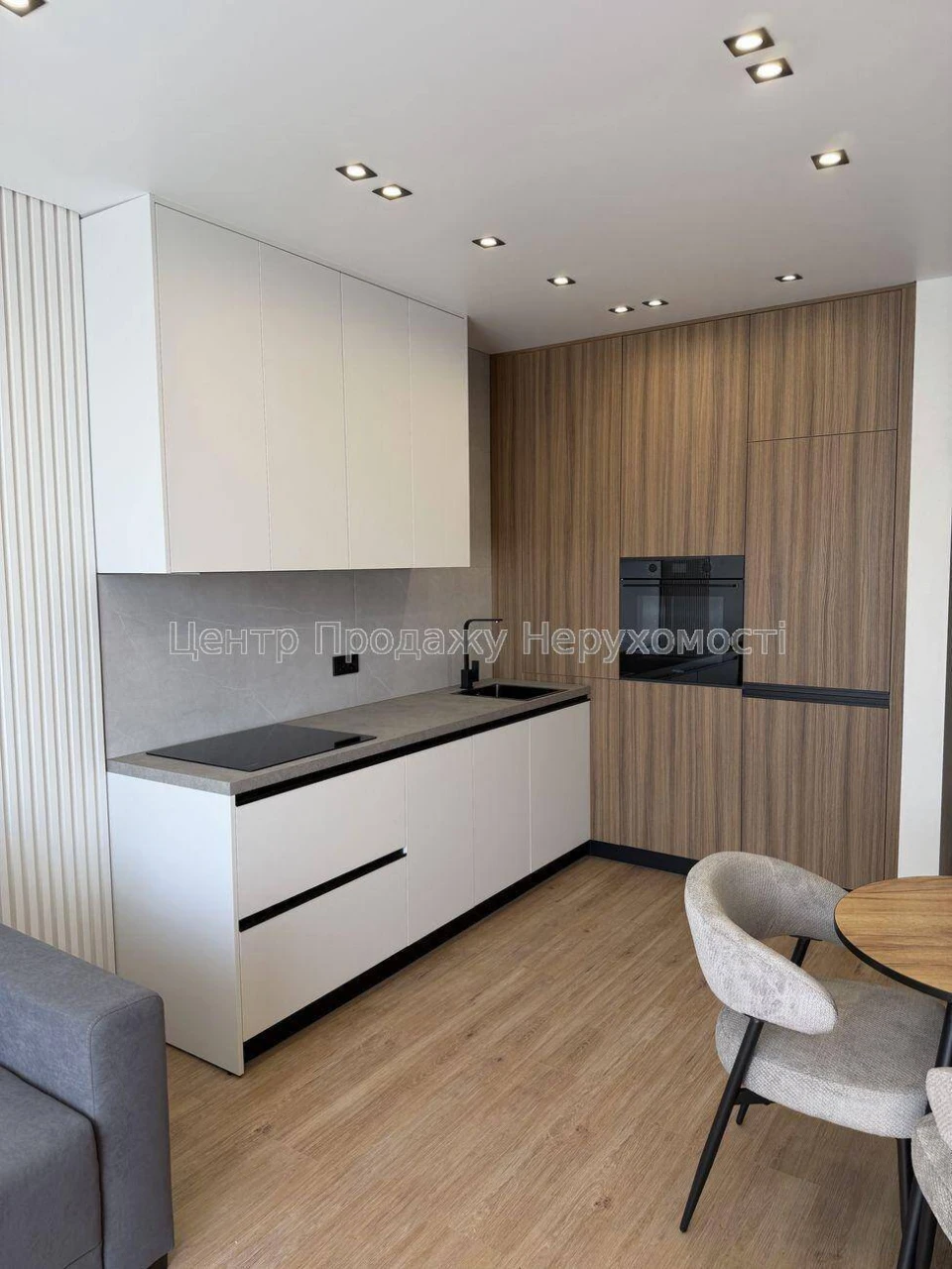 Продаж 1-кімн. квартири, 42 м², 12/16 пов, ЖК Варшавський 2,