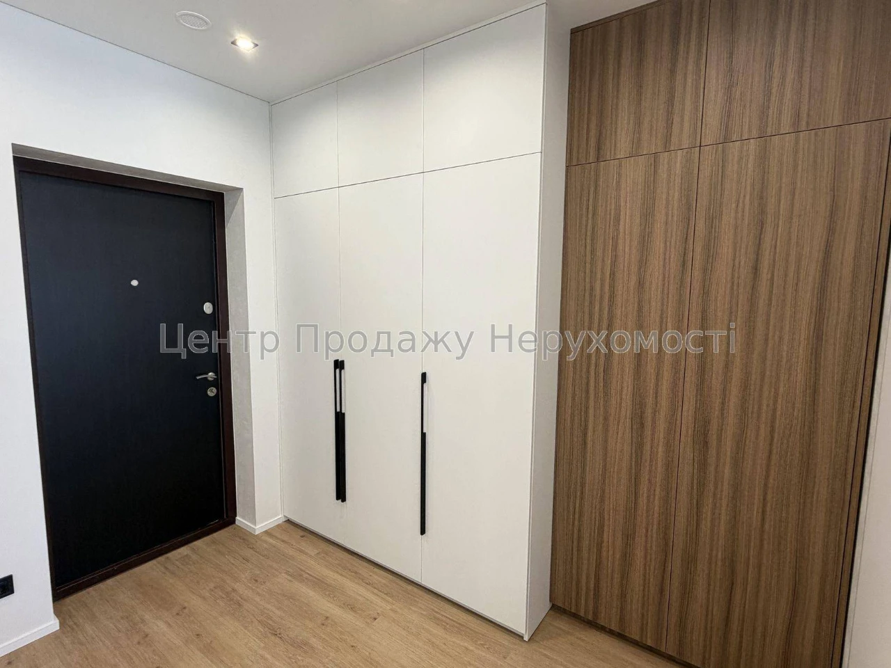 Продаж 1-кімн. квартири, 42 м², 12/16 пов, ЖК Варшавський 2,