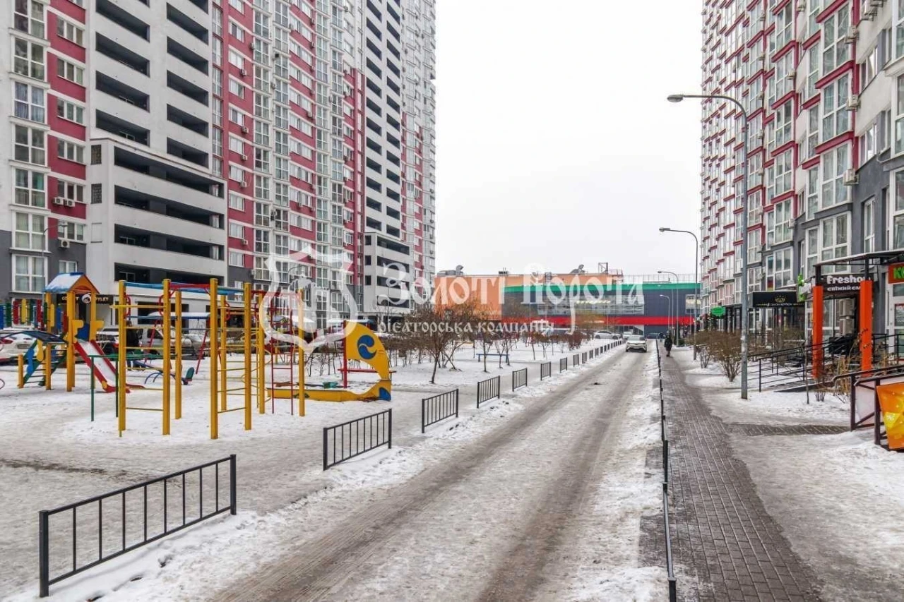 2-room apartment for sale 73 m², Mykhayla Donetsa St., Drago