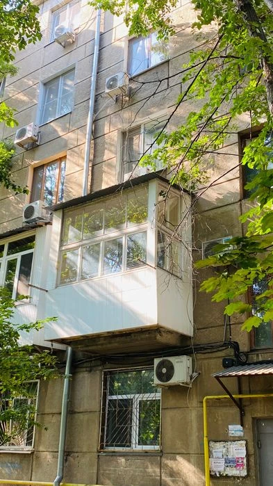 Сталинка в одной из лучших локаций Одессы!