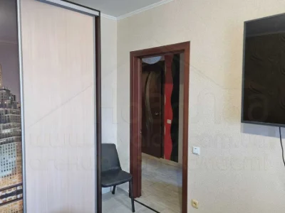 4 кімнатна квартира 85м2 з ремонтом та меблями. Вулиця Ковал