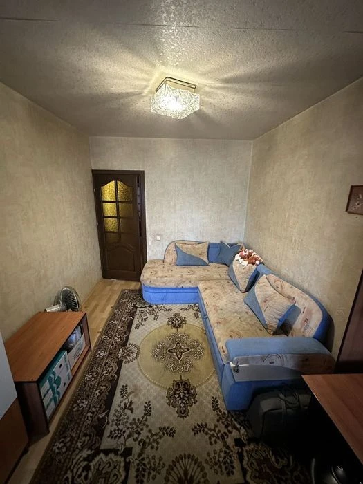 Продам 3-к квартиру ж/м Перемога-6 пр-т Героїв