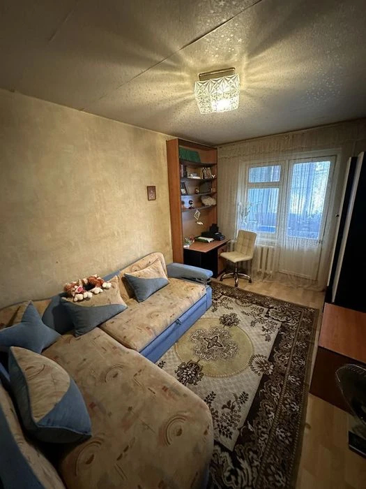 Продам 3-к квартиру ж/м Перемога-6 пр-т Героїв