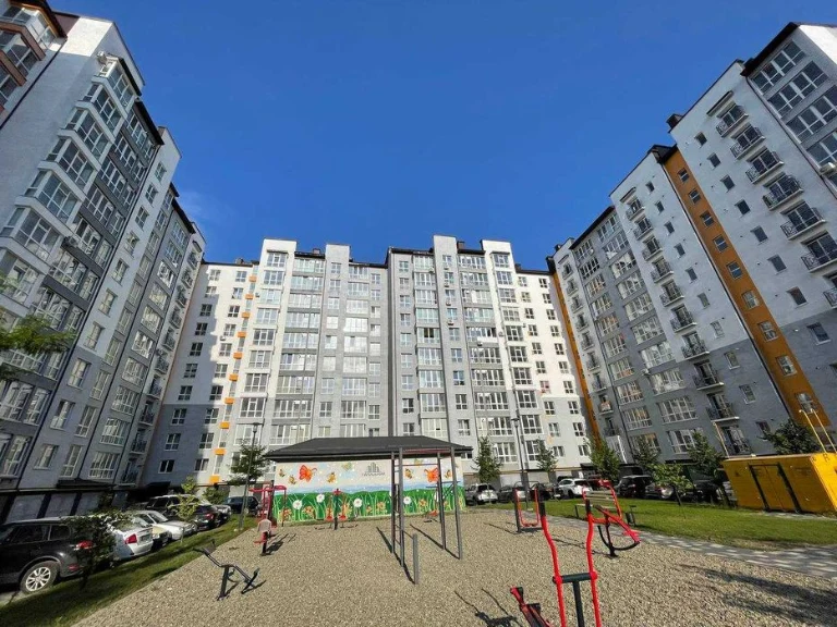 Продається великої площі 2к.кв. в ЖК ГАЛИЦЬКИЙ м-н Пасічна