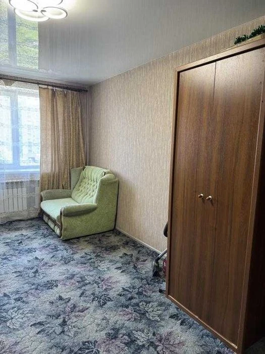 Продам гостинку в блоке Одесская