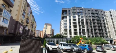 Продам 2к новобудову по  вулиці  Рівненська.
