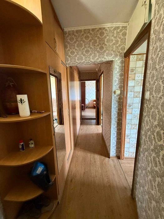 Продам 3 ком.квартиру Королева 45 тыс.у.е