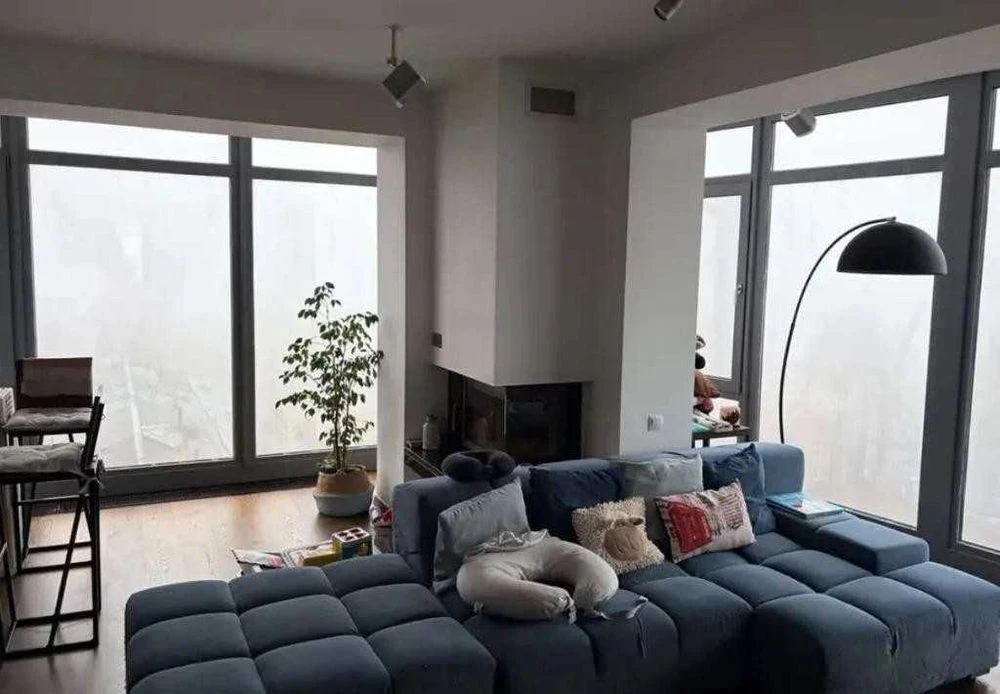 Продам 2-комнатную квартиру 92, 9 м² на ул. Архитектора Олег