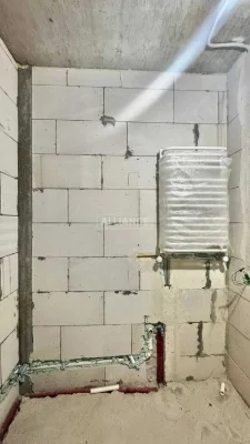 Продам  2к з частковим ремонтом, в ЖК еліт Клас, біля озера,