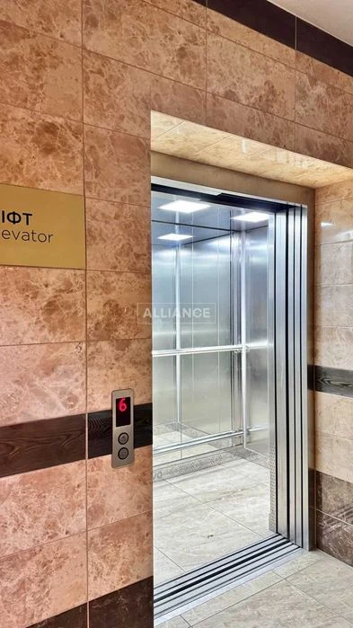 Продам  2к з частковим ремонтом, в ЖК еліт Клас, біля озера,
