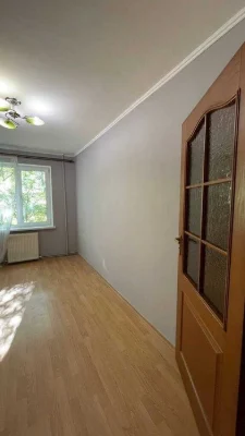 2к квартира з ремонтом та і/о по вул. Симоненка