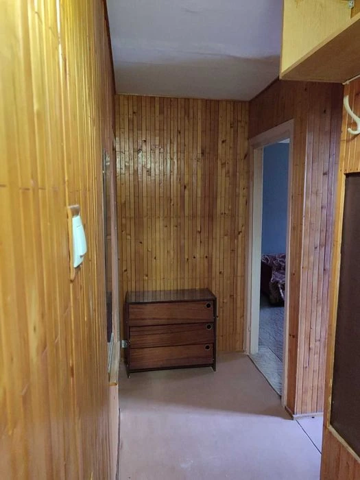 Продаж 2-кімнатної квартири по вул. Карпатська