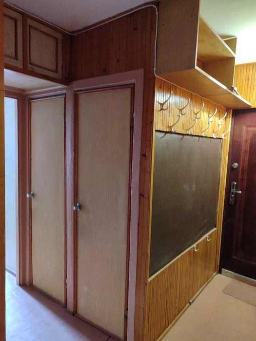 Продаж 2-кімнатної квартири по вул. Карпатська