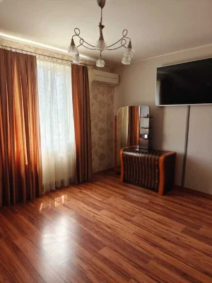 Продаж шикарного будинку у Полтаві, район Яр