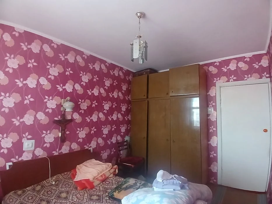 Продаю 2 к/к Херсонское Шоссе