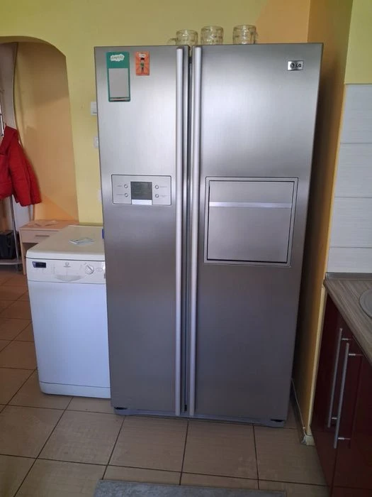 Продам 3 кімнатну квартиру на Намиві