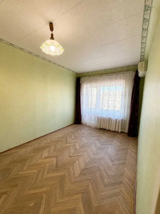 Продажа: Однокомнатная квартира. Харьковское шоссе 1. БЕЗ%. Дарны