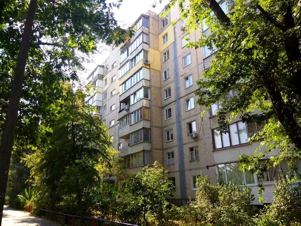 Квартира. Київ, Ореста Левицького вул. (Академіка Курчатова)