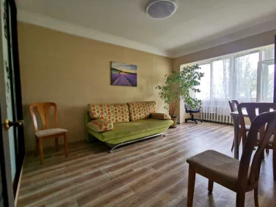 Квартира. Київ, Ореста Левицького вул. (Академіка Курчатова)