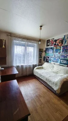 Продам 4-к квартиру Тополь 3