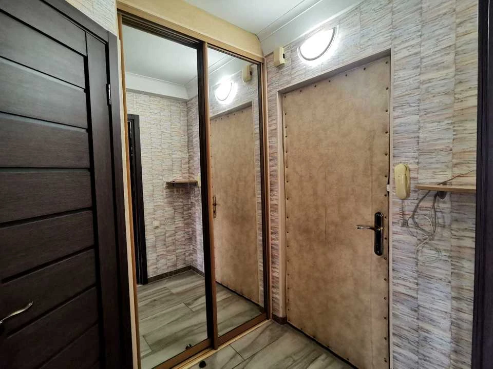 Квартира. Київ, Ореста Левицького вул. (Академіка Курчатова)