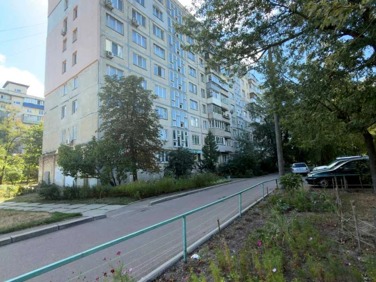 Квартира. Київ, Космонавта Поповича вул. (Космонавта Волкова