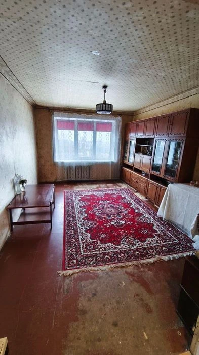 Продам 4-к квартиру Тополь 3