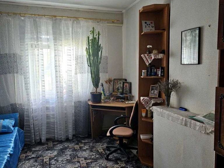 Будинок. Дніпро, Єлова