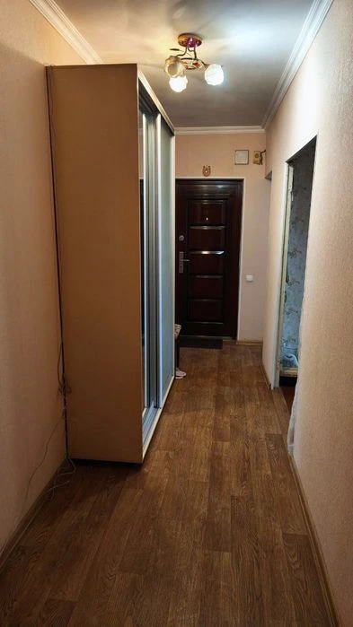 Продам 4-к квартиру Тополь 3