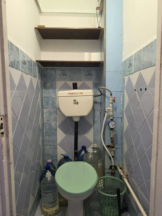 Продається 3х кімнатна, ГОЛОВНА (ТЦ ДЕПОТ), БАЛКОН + ЛОДЖИЯ.