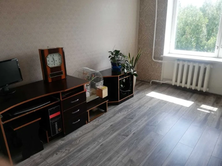 I will sell a room in the commune ul. Joliot Cury