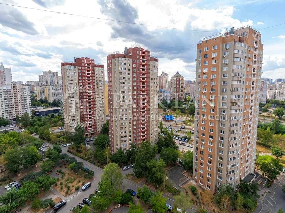 Квартира. Київ, Петра Григоренка просп.