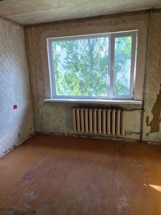 Реальна 2х кімната квартира, у продажі.  Одеська, вулиця Зер