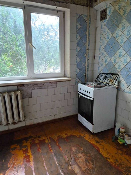 Реальна 2х кімната квартира, у продажі.  Одеська, вулиця Зер