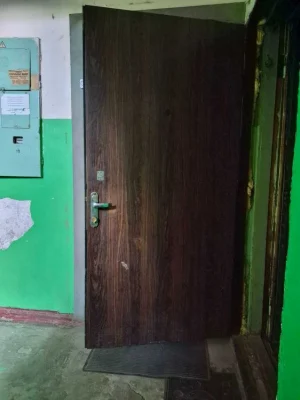 Реальна 2х кімната квартира, у продажі.  Одеська, вулиця Зер