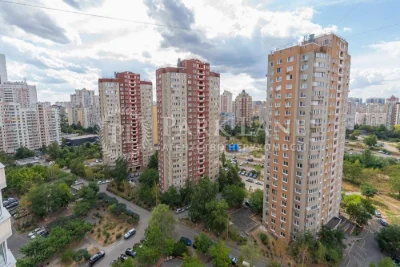 Продаж 3-к вул. Григоренко 28 Позняки Осокорки