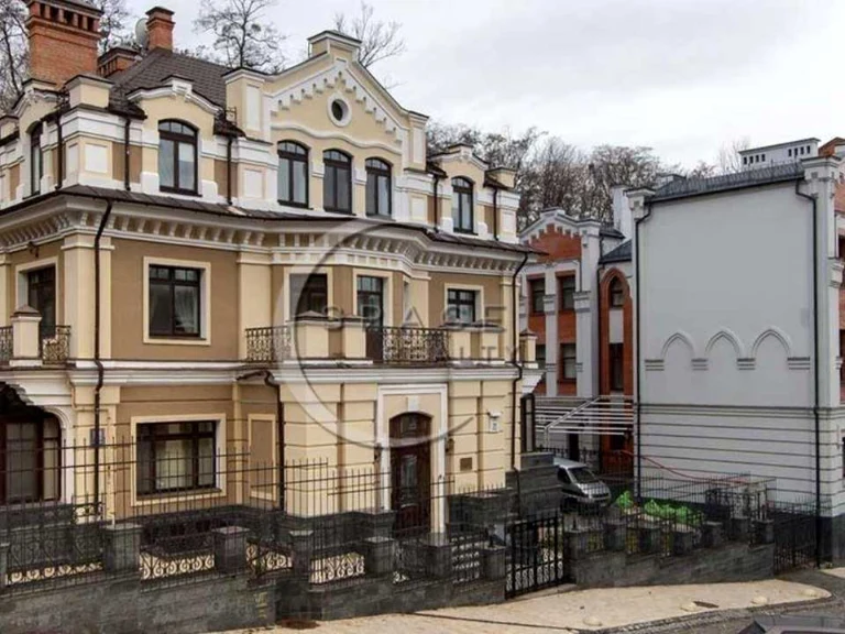 Будинок. Київ, Бондарська вул.