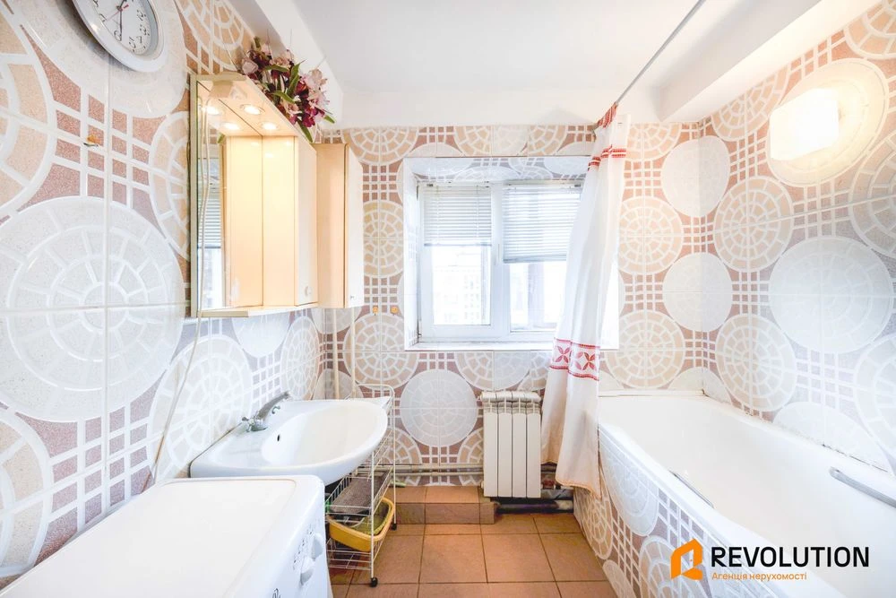 No commission. 2-room apartment for sale 58.9m2, Dmytra Pavlychk Avenue
