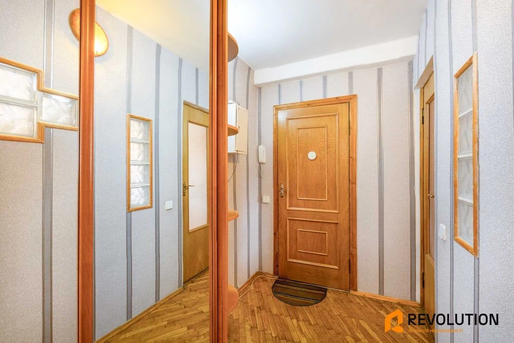 No commission. 2-room apartment for sale 58.9m2, Dmytra Pavlychk Avenue