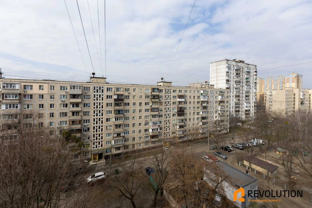 No commission. 2-room apartment for sale 58.9m2, Dmytra Pavlychk Avenue