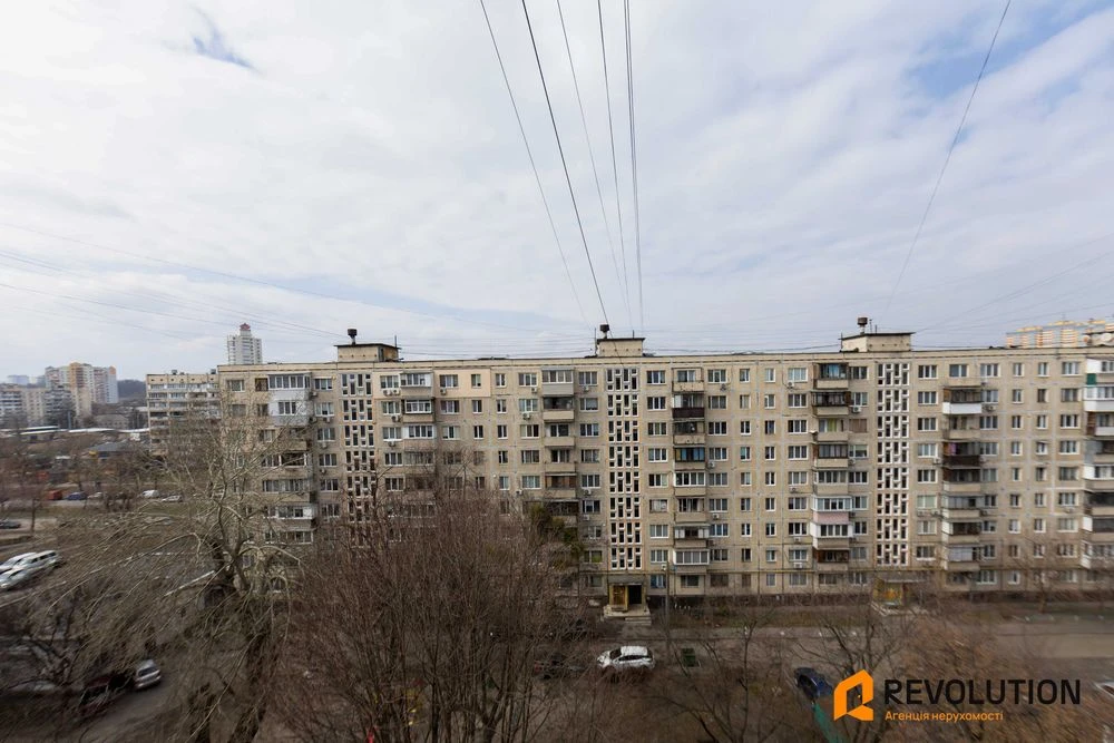 No commission. 2-room apartment for sale 58.9m2, Dmytra Pavlychk Avenue